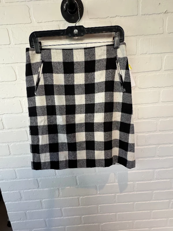 Cozy Lounge Wear Skirt Mini & Short By Talbots In Black & White, Size: 4