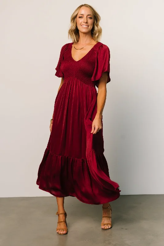 Cozy Essentials Lovell Smocked Midi Dress | Wine