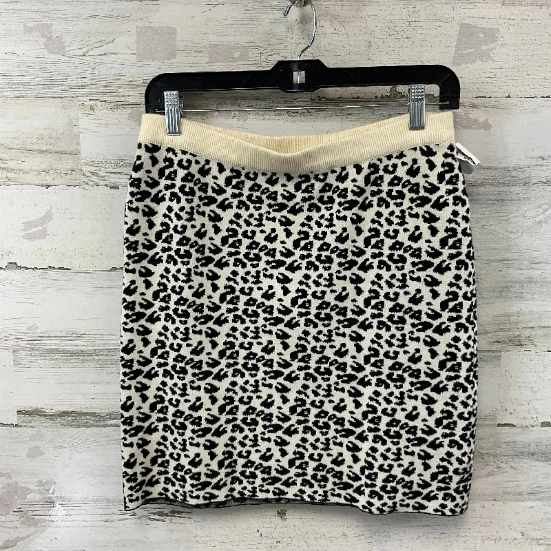 Chic Outfits Skirt Mini & Short By Le Lis In Animal Print, Size: L