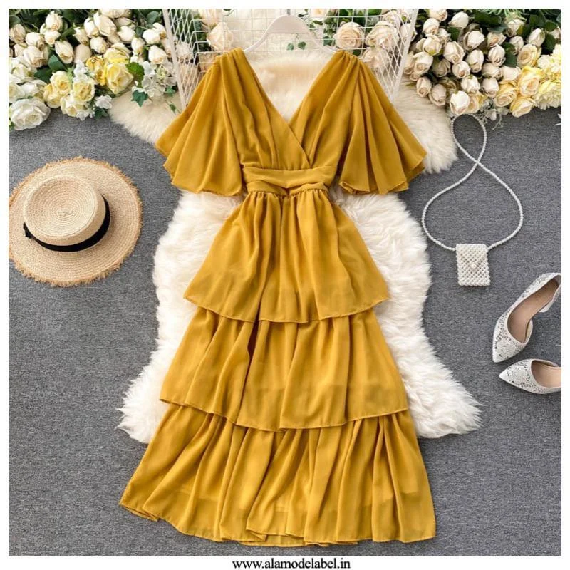 Casual Chic Looks Taurel Flutter Sleeve Dress