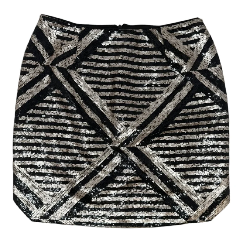Relaxed Fashion Sequined Skirt Mini & Short By Krisa In Black & Gold, Size: S
