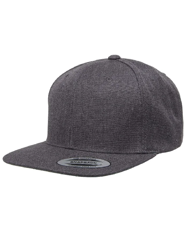 Easy-to-Wear Yupoong 6-Panel Structured Flat Visor Cap | Dark Heather