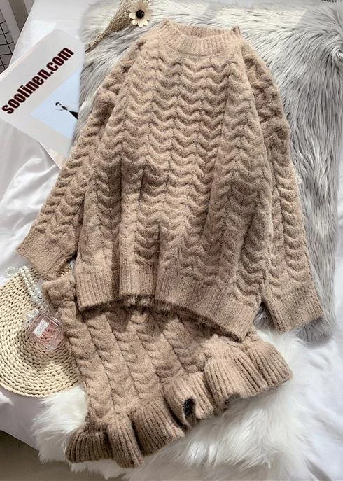Sporty Comfort New autumn and winter retro mahogany Khaki sweater women's suit skirt two piece set Sporty Comfort New autumn and winter retro mahogany Khaki sweater women's suit skirt two piece set