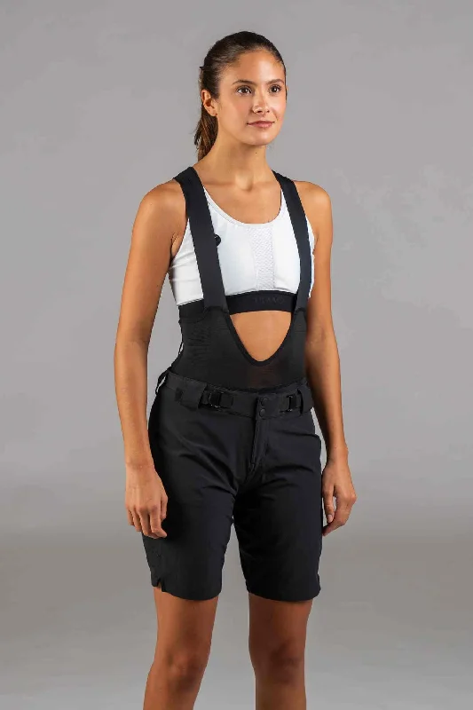 Versatile Outfits Women's Range Trail Lite Shorts