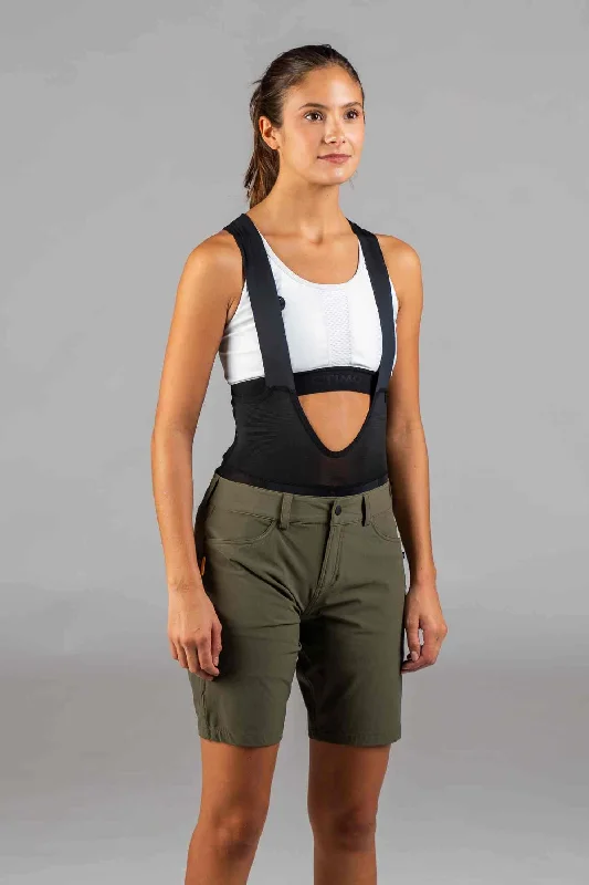 Relaxed Tops Women's Range Trail Shorts
