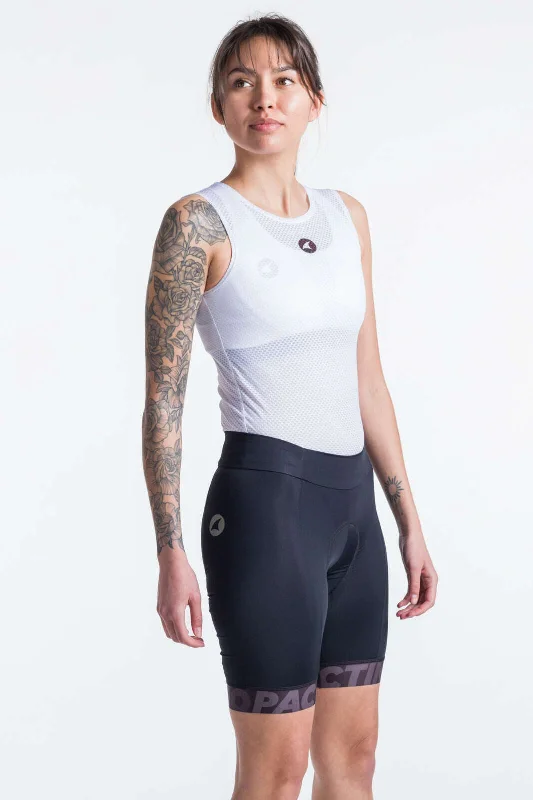 Cozy Fitting Women's Continental Shorts