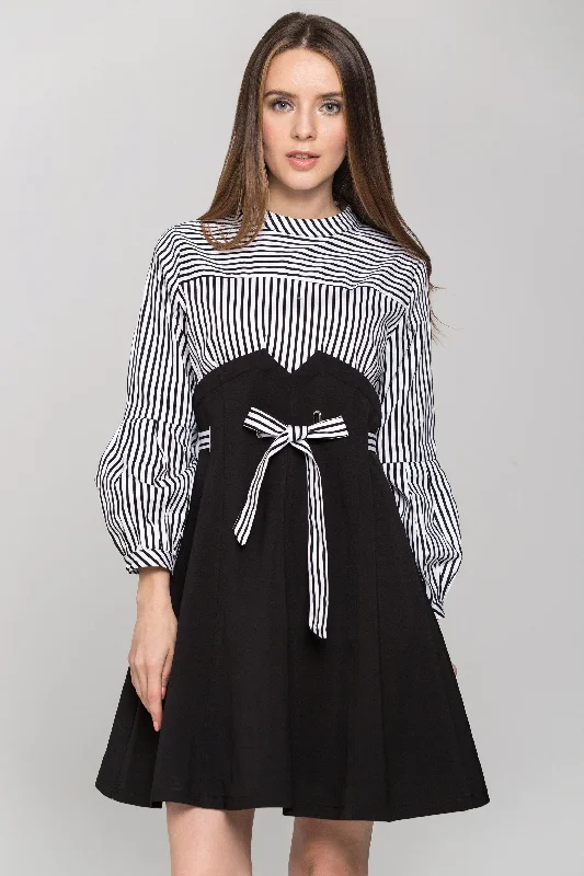 Soft Tops Blue and White Stripe Ring Lace Waist Midi Dress