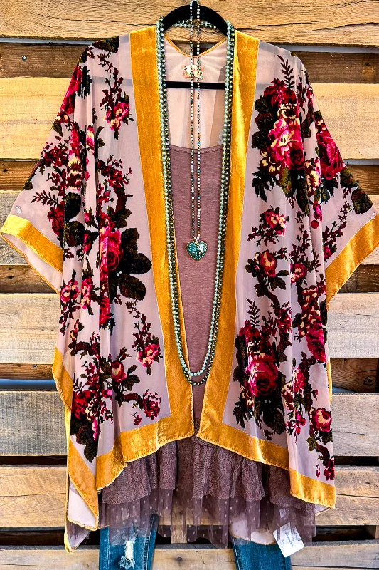 Easy Comfort Style True Burnout Velvet Masterpiece  Kimono - Gold Bord