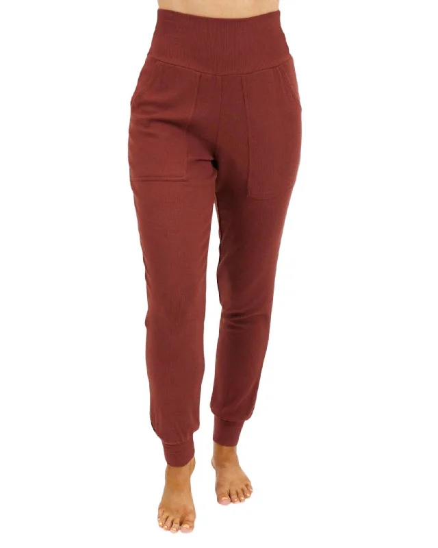 Trendy Dresses Essential Ribbed Jogger Pants In Rust