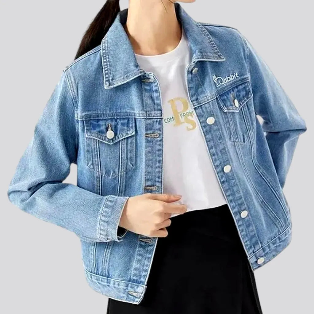 Casual Fit Light-wash 90s denim jacket for women