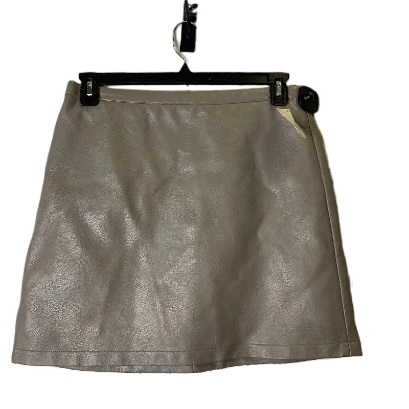 Effortless Outfits Skirt Mini & Short By Wishlist In Grey, Size: L
