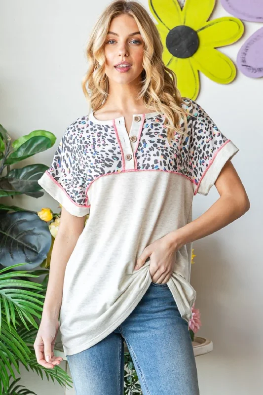 Elegant Fit Exposed Seam Leopard Short Sleeve T-Shirt