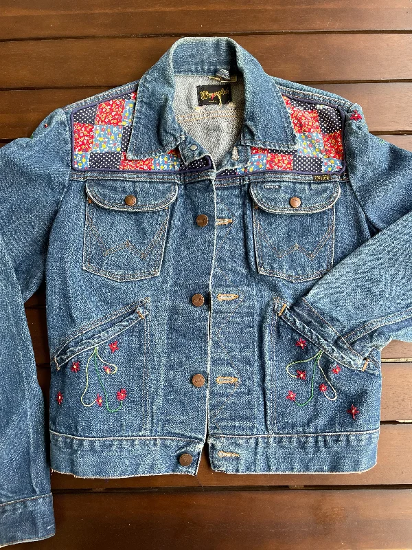Soft Trends Vintage 70s Wrangler Embroidered/Genuine Patchwork Denim Jacket, OOAK Hippie Jacket SZ 36