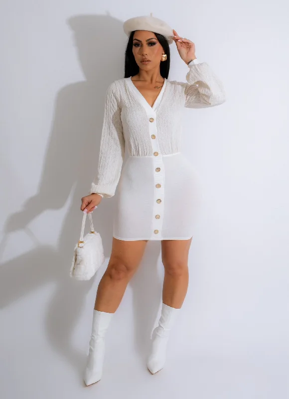 Easy-to-Wear Cozy Day Knitted Mini Dress White