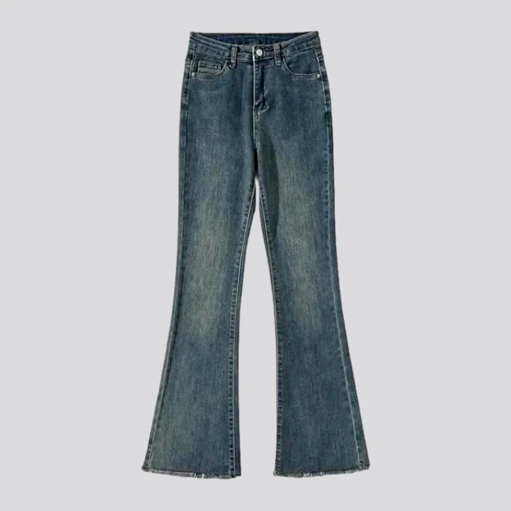 Weekend Comfort Raw-hem vintage jeans for ladies