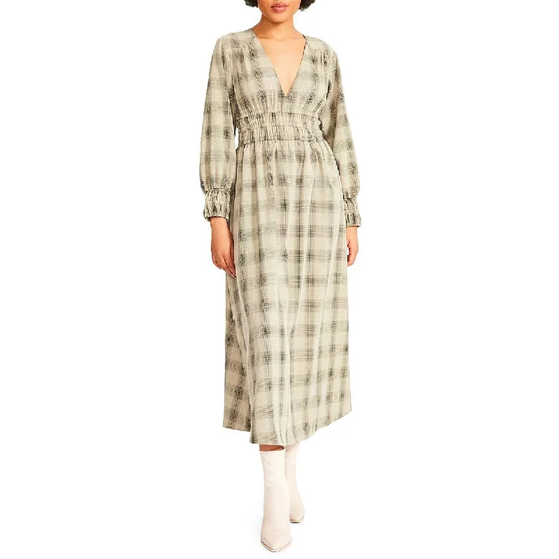 Timeless Style BB Dakota by Steve Madden Womens Smocked Long Maxi Dress
