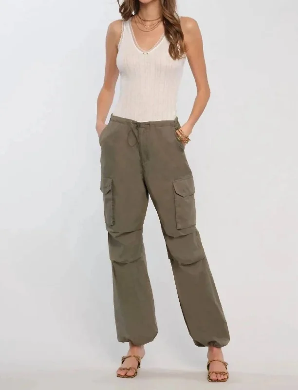 Versatile Casuals Annelise Pant In Army