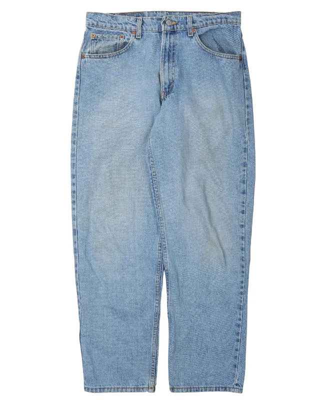 Relaxed Weekend Wear Levi's 550 Light Wash Jeans