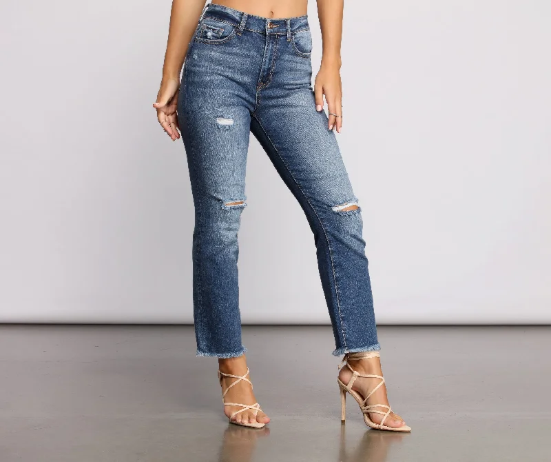 Classic Comfort Level Up Mid Rise Frayed Cropped Jeans
