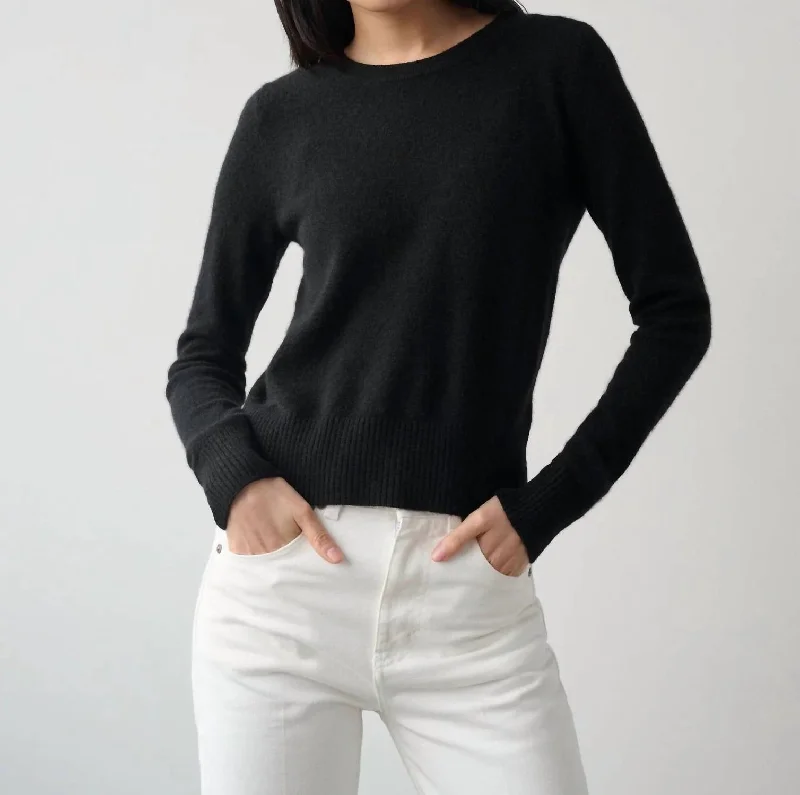 Comfortable Fashion Looks Cashmere Shrunken Crewneck Sweater In Black