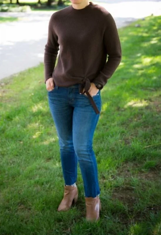 Relaxed Fit Wear Fatima Mock Neck Sweater In Espresso