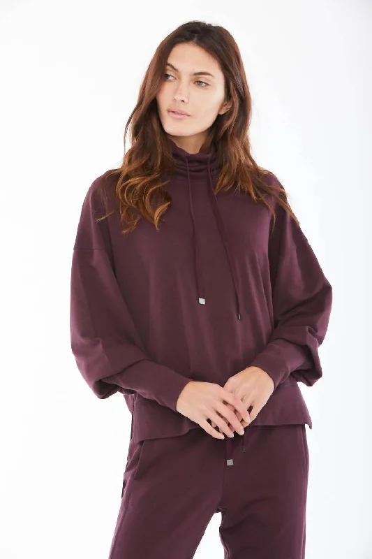 Versatile Outfits Juna Top In Berry