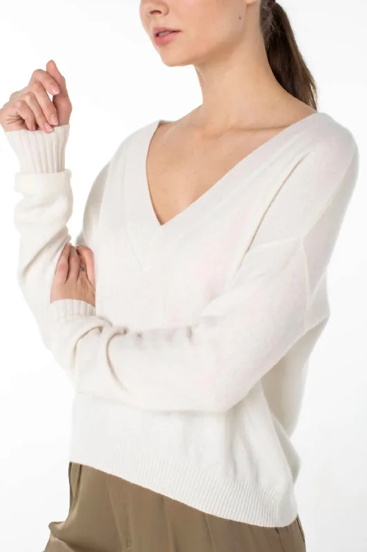 Chic Comfort Wear The Easy V Neck Sweater In White Salty