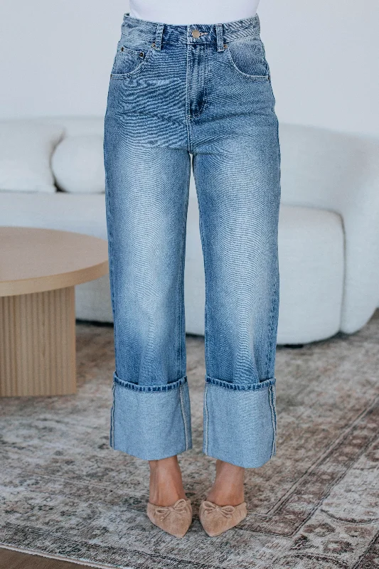 Easy-to-Wear Dalena Wide Leg Pants