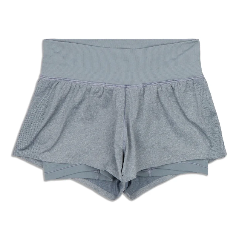Layered Style Seamless Moves Short - Resale