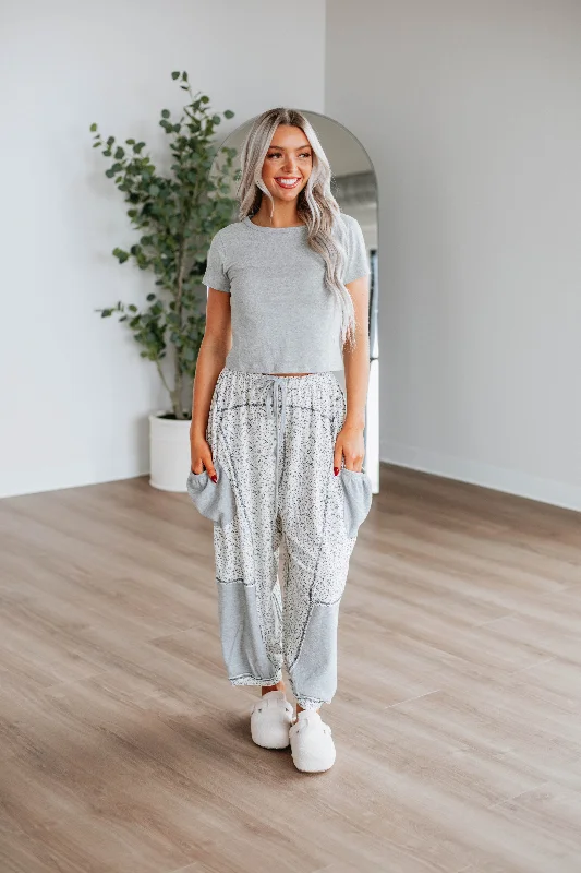 Casual Chic Outfits Sweet Talker Floral Pants