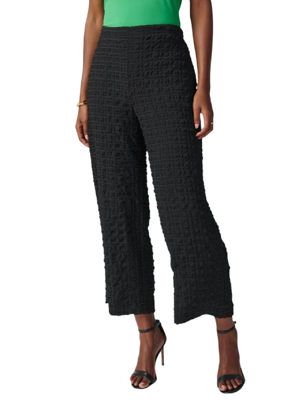 Relaxed Looks Textured And Checkered Wide Leg Pant In Black