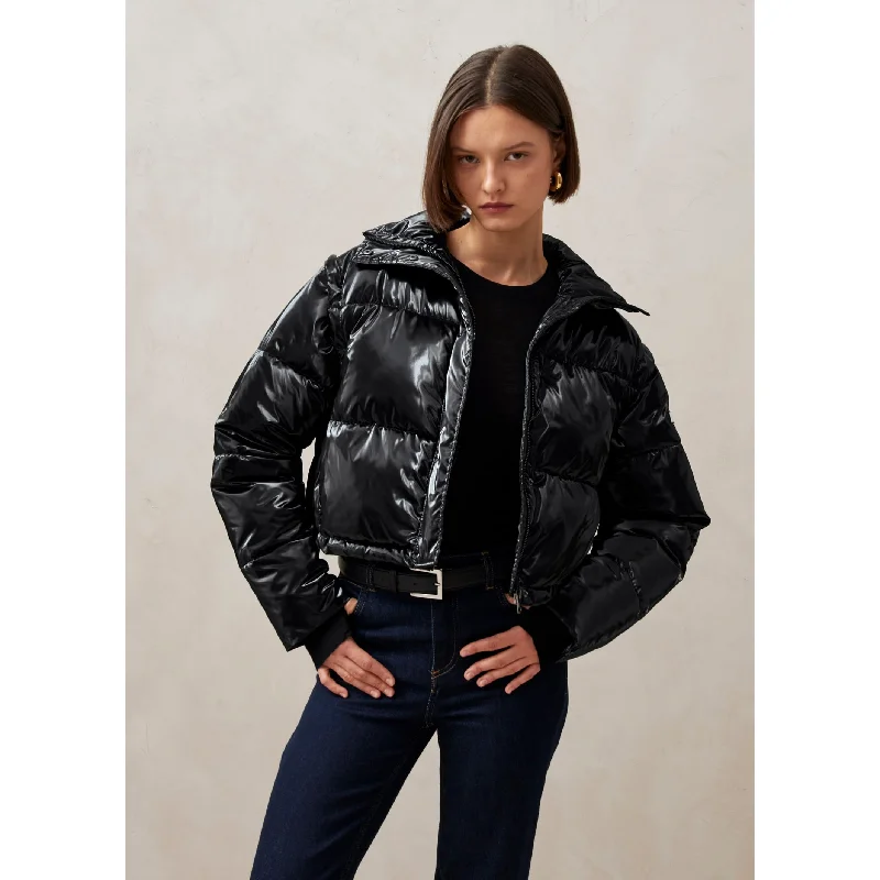 Light Layers Chicago Black Coat