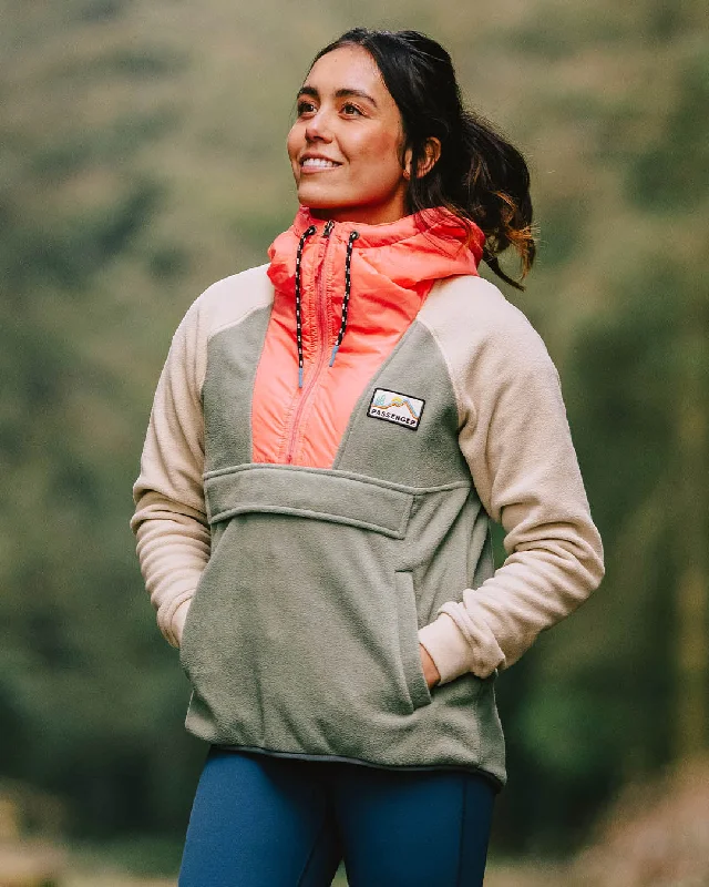 Casual Chic Looks Alexander Recycled Polar Hooded Fleece - Pistachio