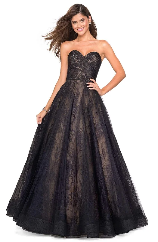 Simple Looks La Femme - 27135 Strapless Sweetheart Lace Ballgown